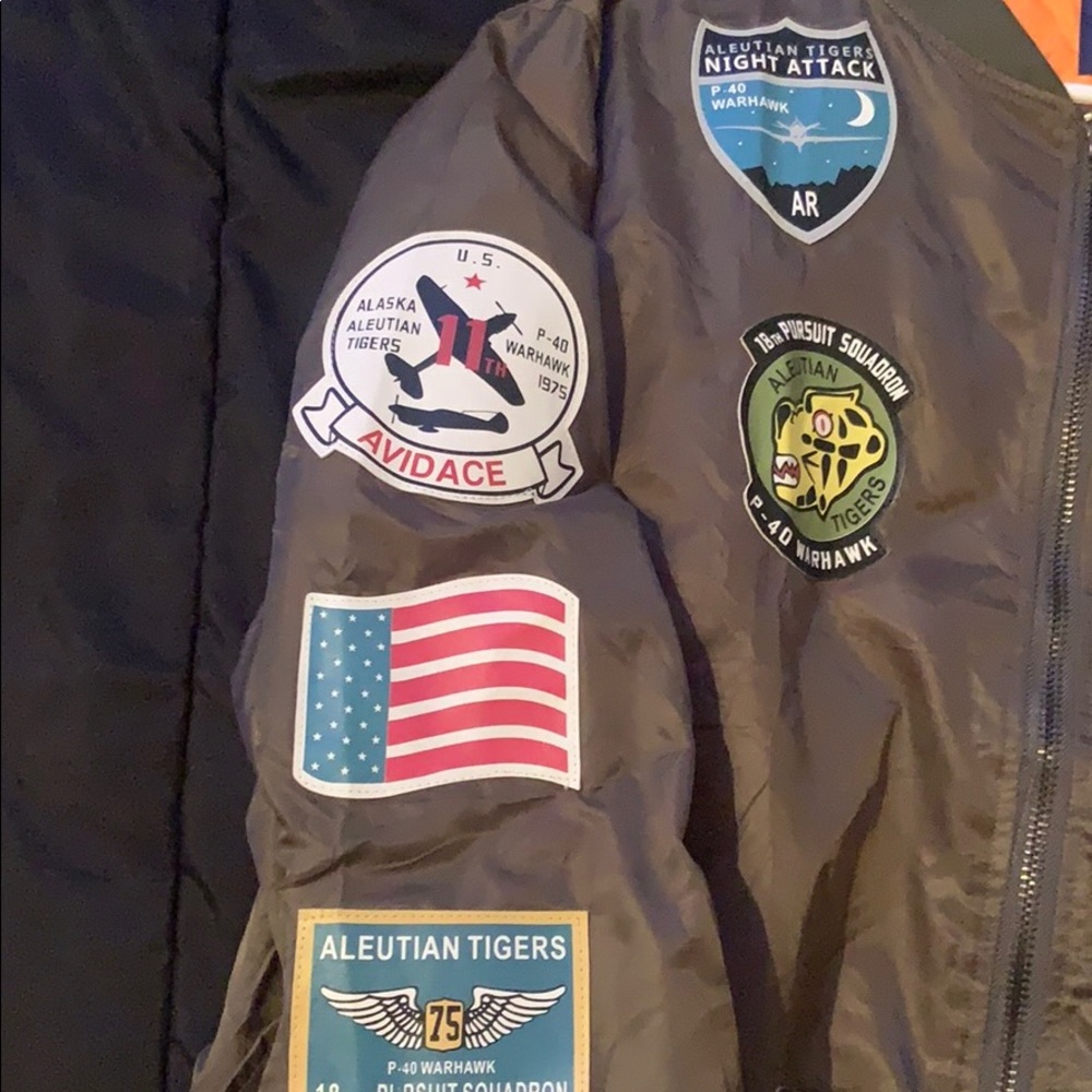 Bomber jacket - Picture 3 of 7